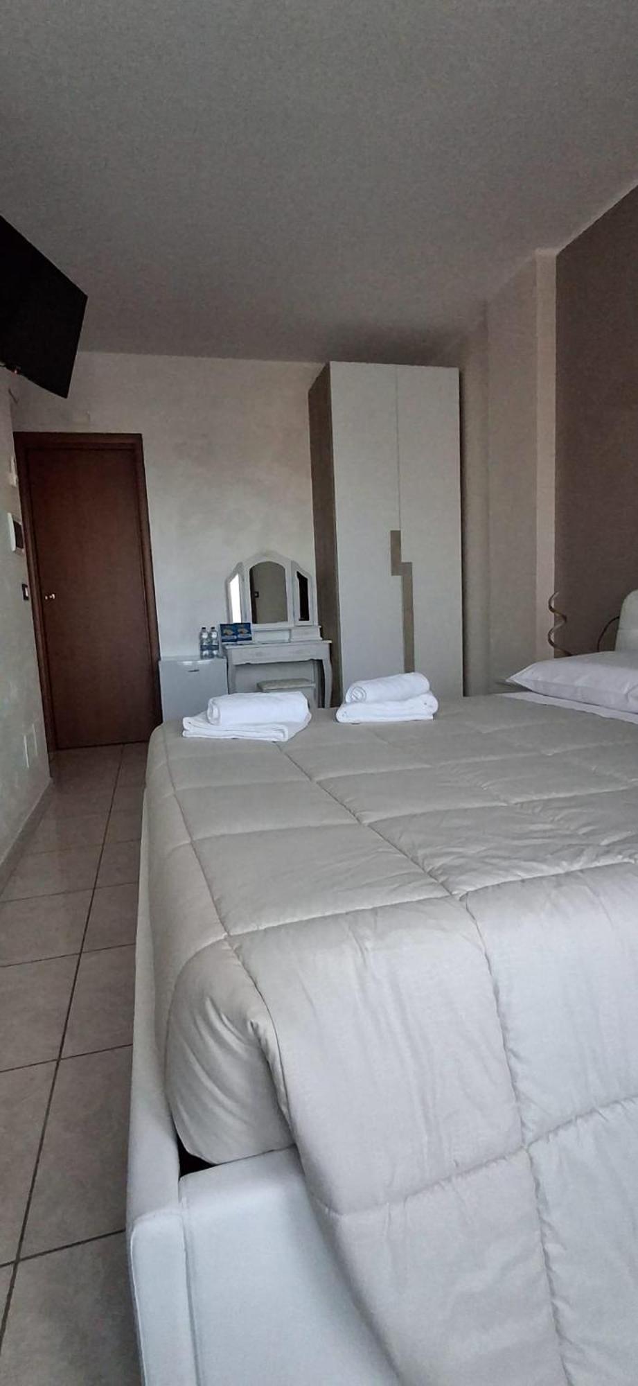 B&B La Ninfa Del Lago Lesina Ngoại thất bức ảnh